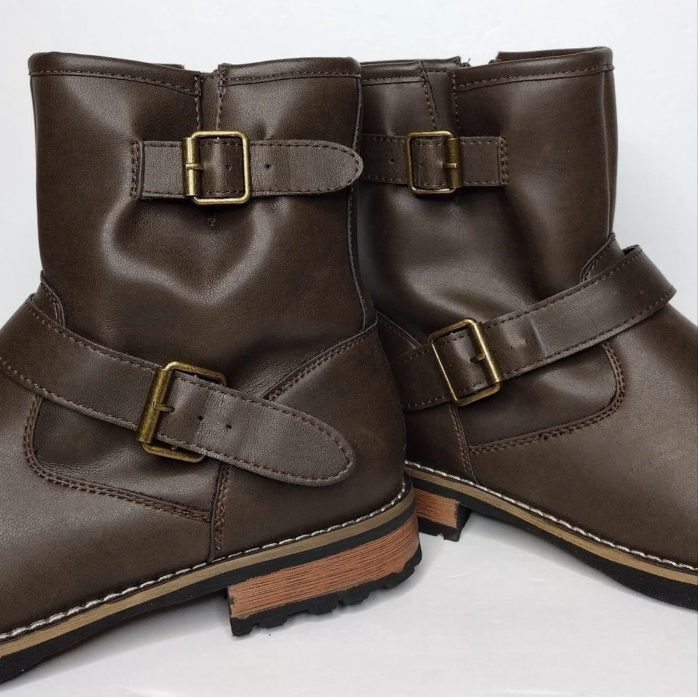 NWOT St John's Bay Gaucho Statham Buckle Mid Zipper Business Office Boots Sz 11